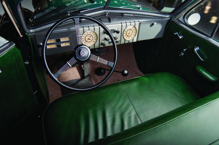 Торпедо LaSalle Convertible Sedan (37-5049) 1937 года  (фото 4 из 5)